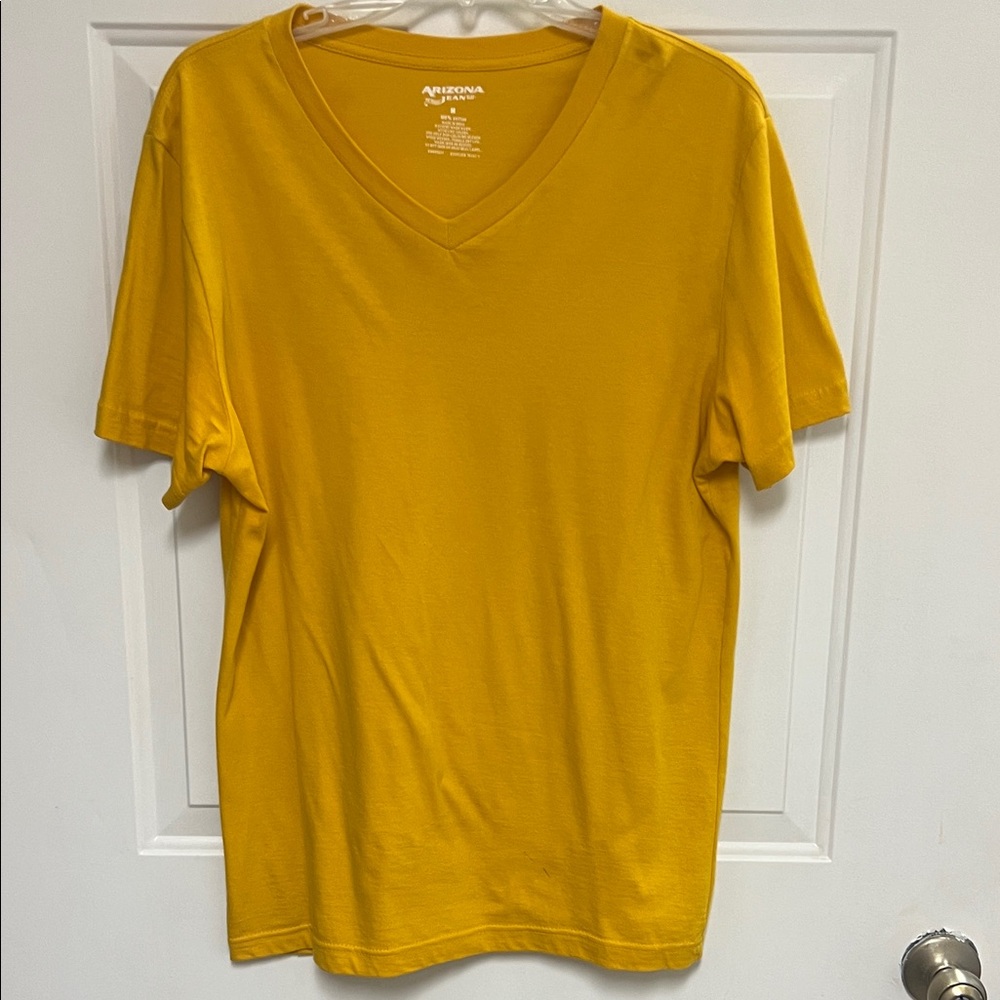 Arizona Jean Company Men's Mustard V-Neck Tee